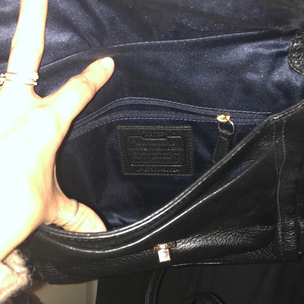 Coach purse - Picture 3 of 8